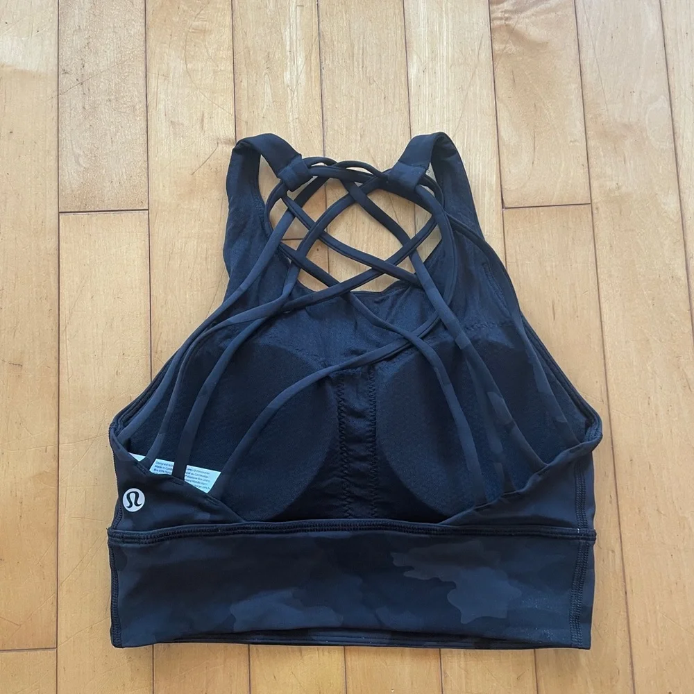 Lululemon high neck camo sports bra - Picture 4 of 4